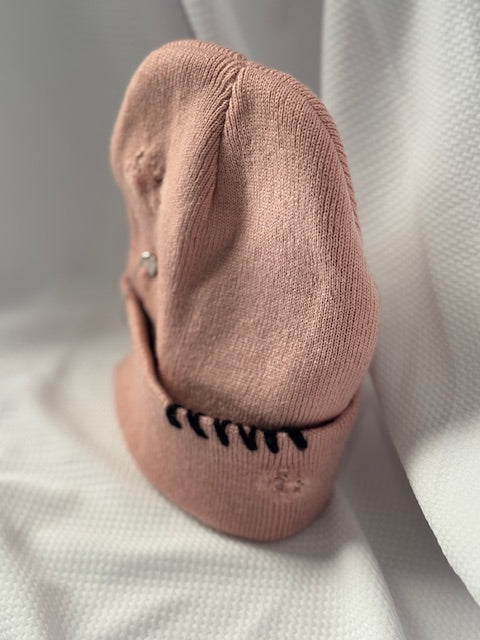 PINNED TOGETHER BEANIE